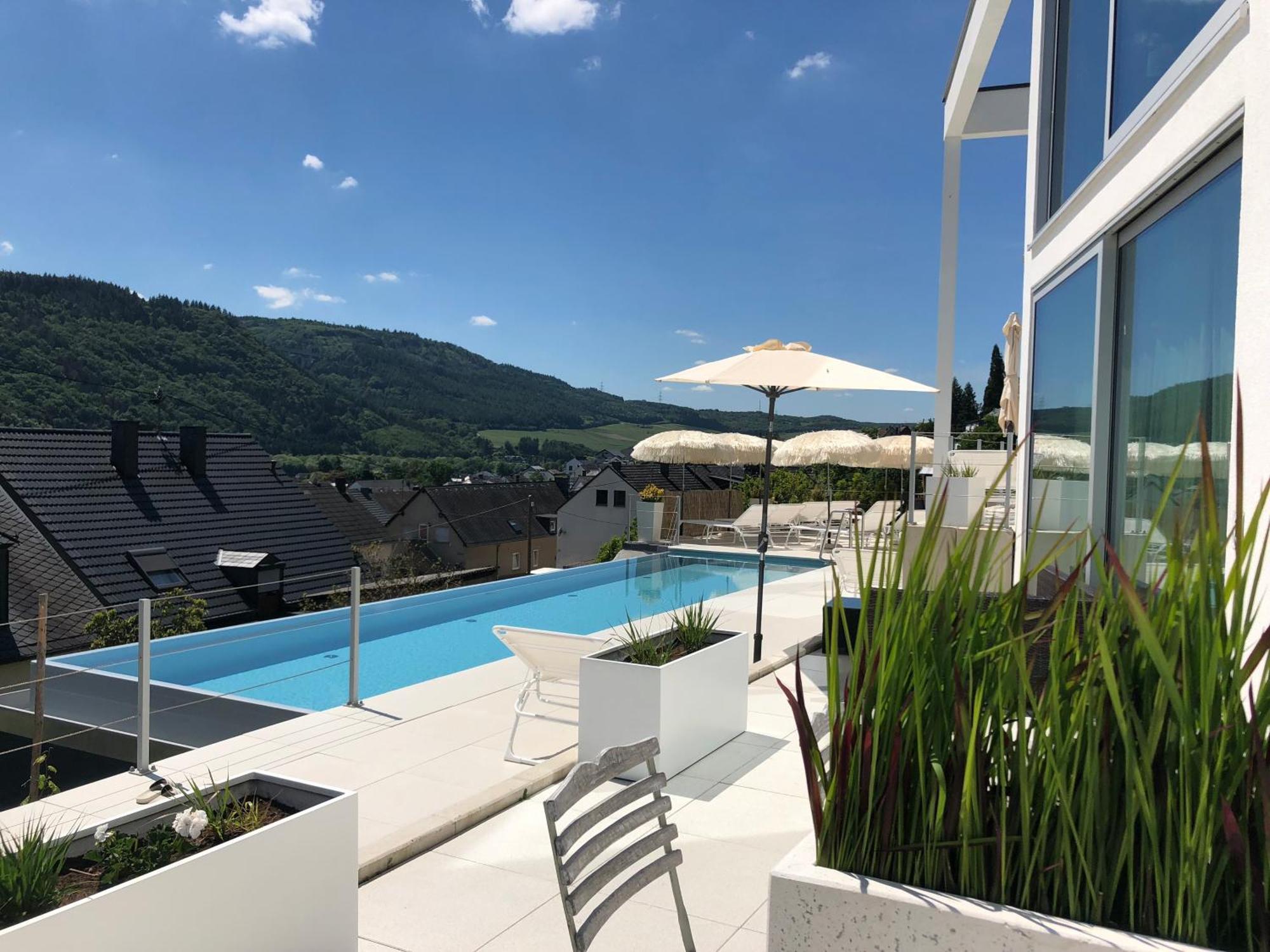 Weingut-Aparthotel Olinger Mehring  Exterior foto