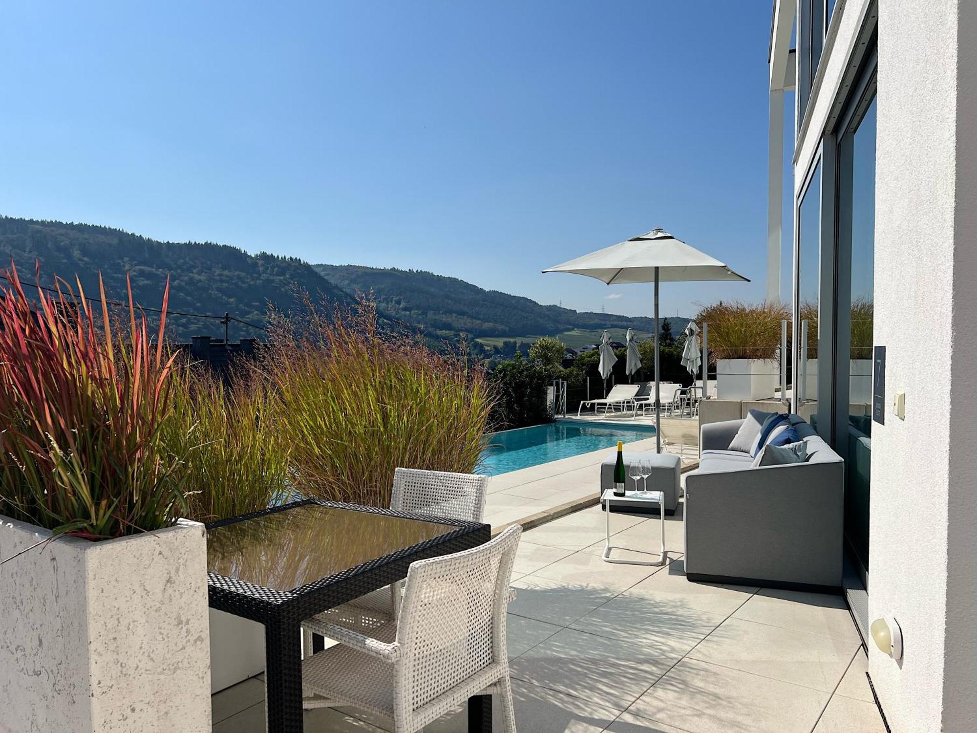 Weingut-Aparthotel Olinger Mehring  Exterior foto